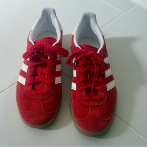 ✨♥️ adidas Originals RED Gazelle Sneakers LIKE NEW EUC